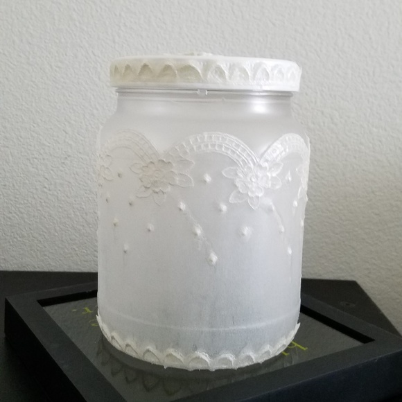 Flameless Candle Holder with Lid Handmade - Picture 7 of 8